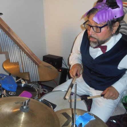 Marco_Villalobos_drumming